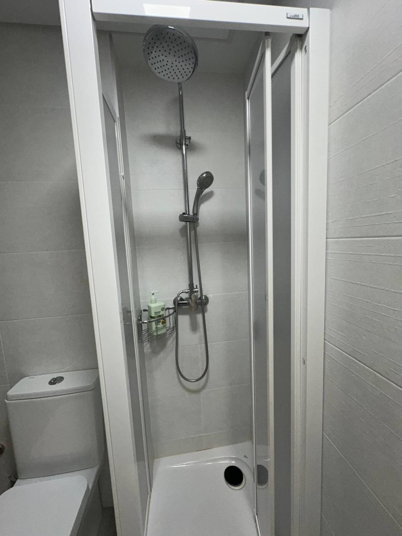 San Francisco 24 Alicante – modern bathroom